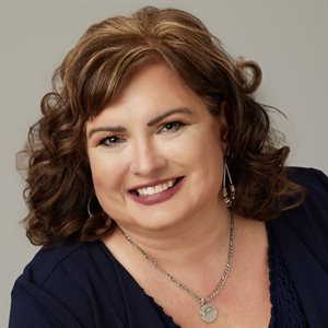 Kelly Dillon